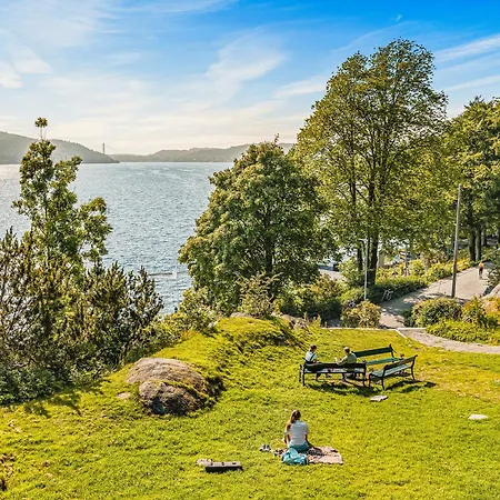 Unique Apartment-romantic Street-easy Check-in Bergen