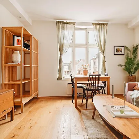 Unique Apartment-romantic Street-easy Check-in Apartment *